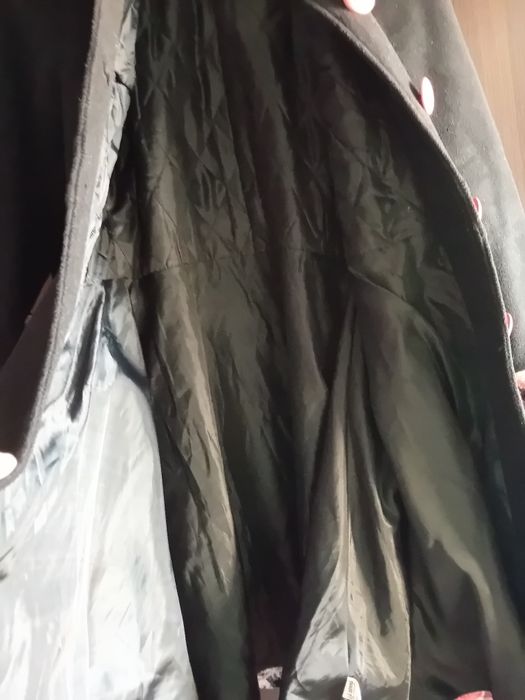 Palton negru cu flori