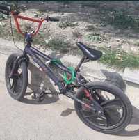 Bicicleta bmx de scheme