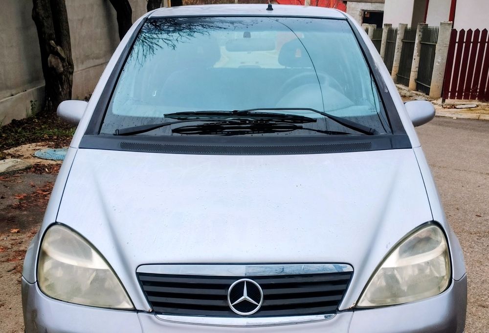 Vând Mercedes  A clas