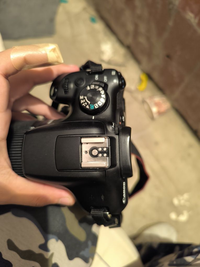 Фотоаппарат Canon 1300D