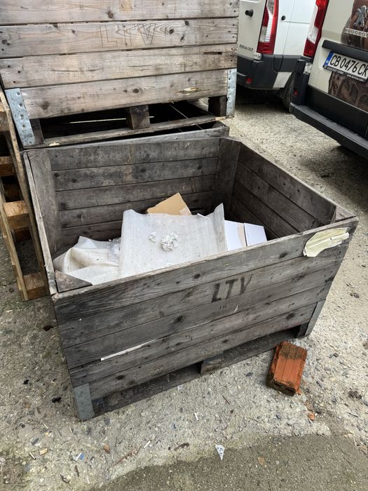 Дървен бокс пале