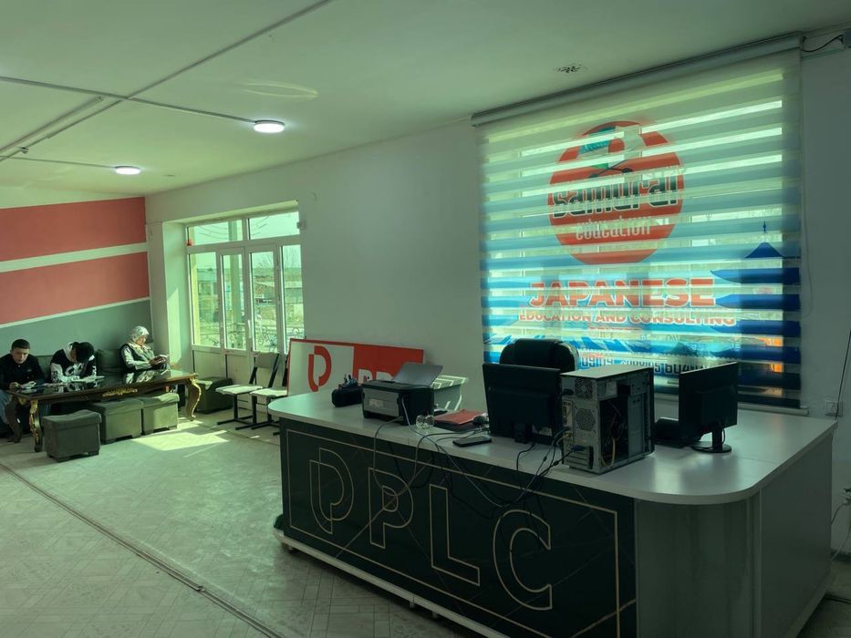 Парта стул сотилади