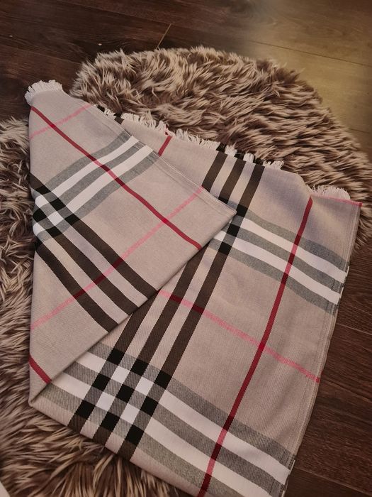 Eșarfă Burberry London Premium noua