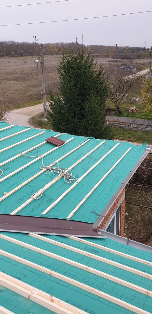 Ремонт на покриви  отстраняване на  течове   покриви улуци керемиди