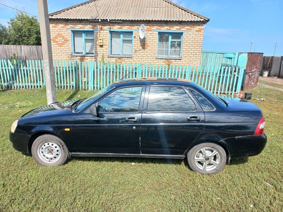 Продам Приору нормальном состояние