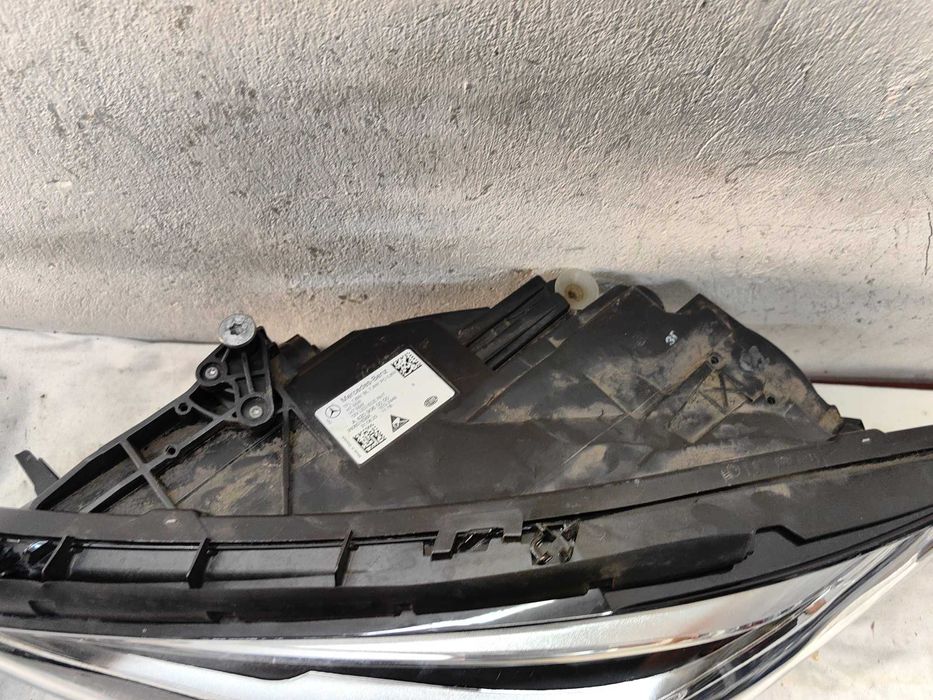 Оригинален фар Мерцедес Цитан  Mercedes Citan W420 Led