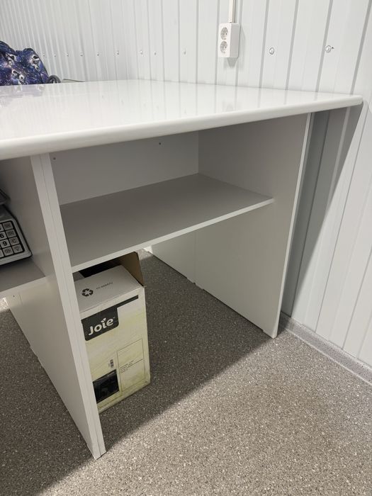 Продам стол отличного качества