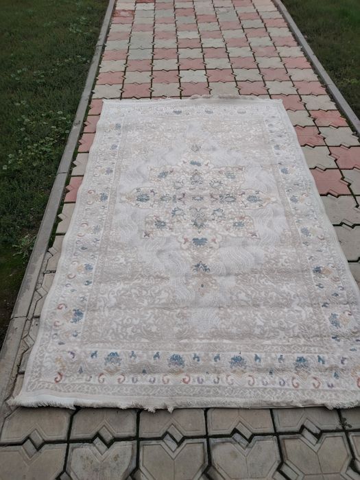 Палас светлая продам