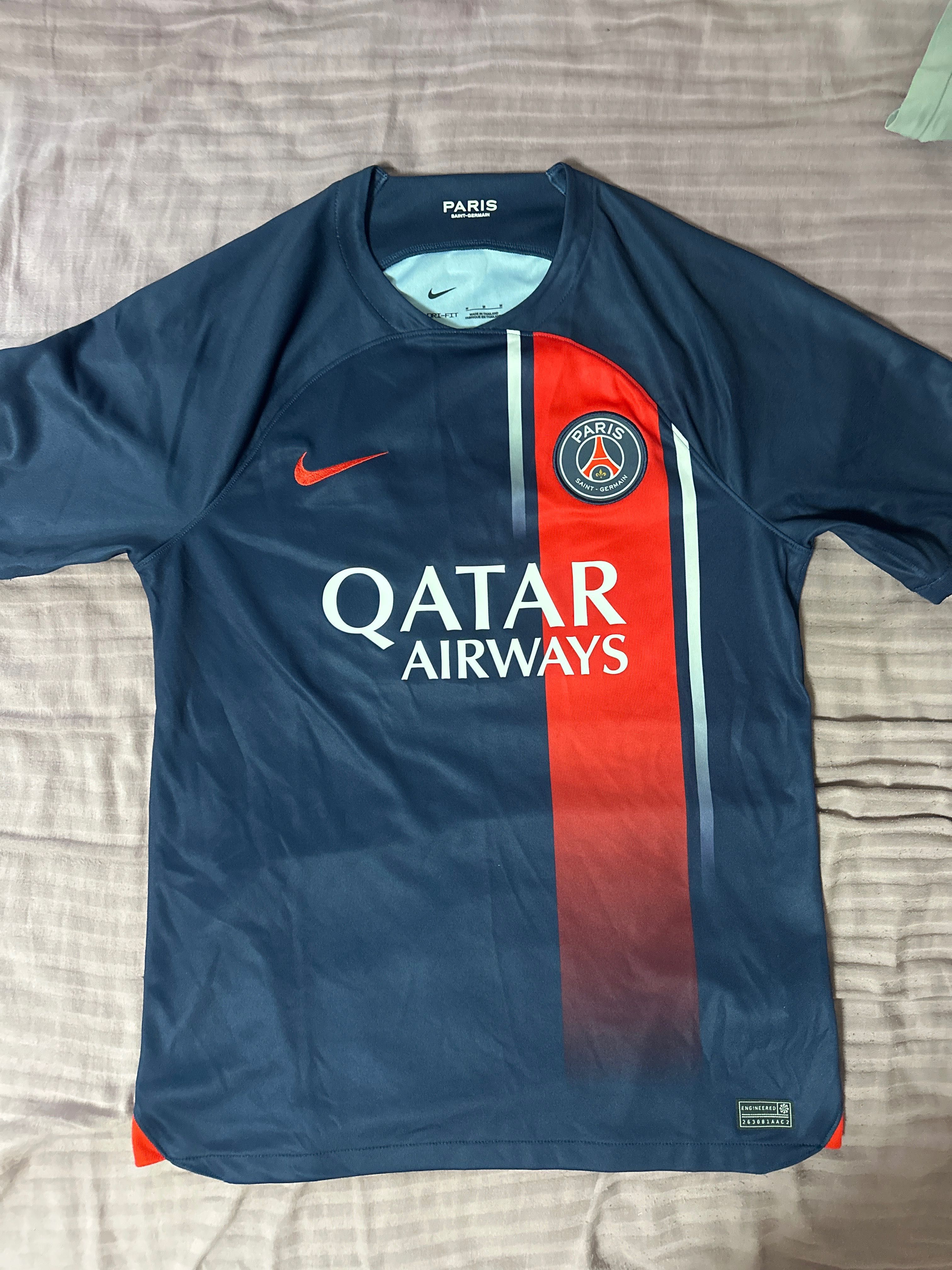 Гарантирано оригинална мъжка тениска PSG