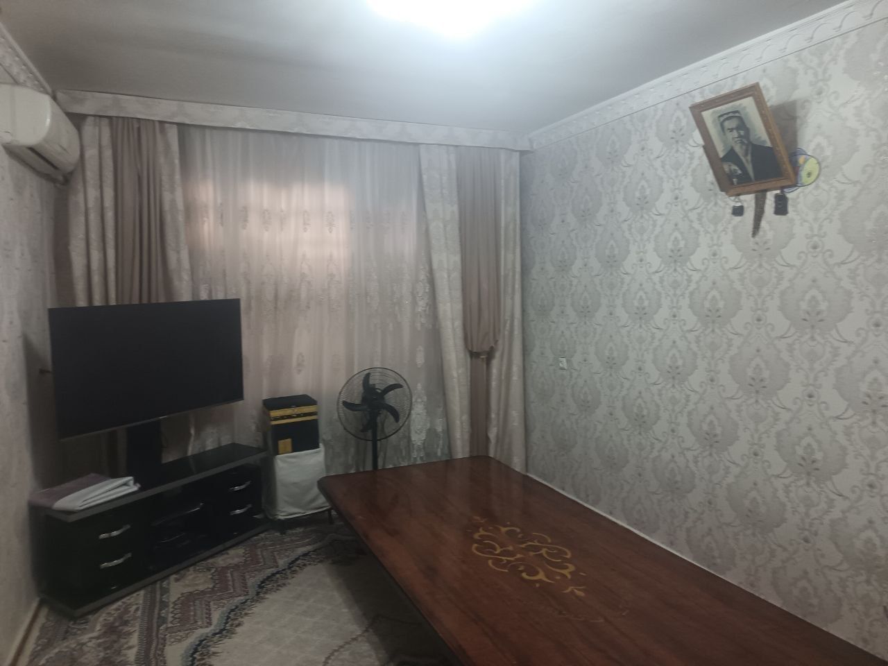 Продаётся квартира Яккасарой 147 школа 3 комнатная