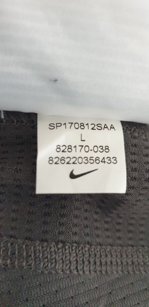 Nike Pro Combat HyperCool Mens Size M / L НОВО! ОРИГИНАЛ! Мъжки Клин!