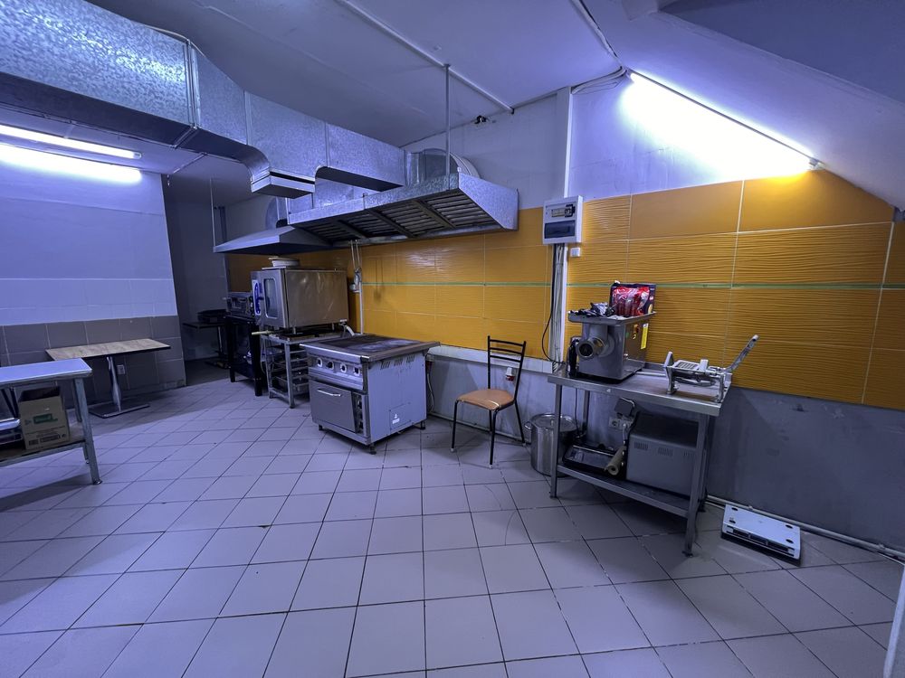 Продается кафе в Торговом центре Аккала Молл