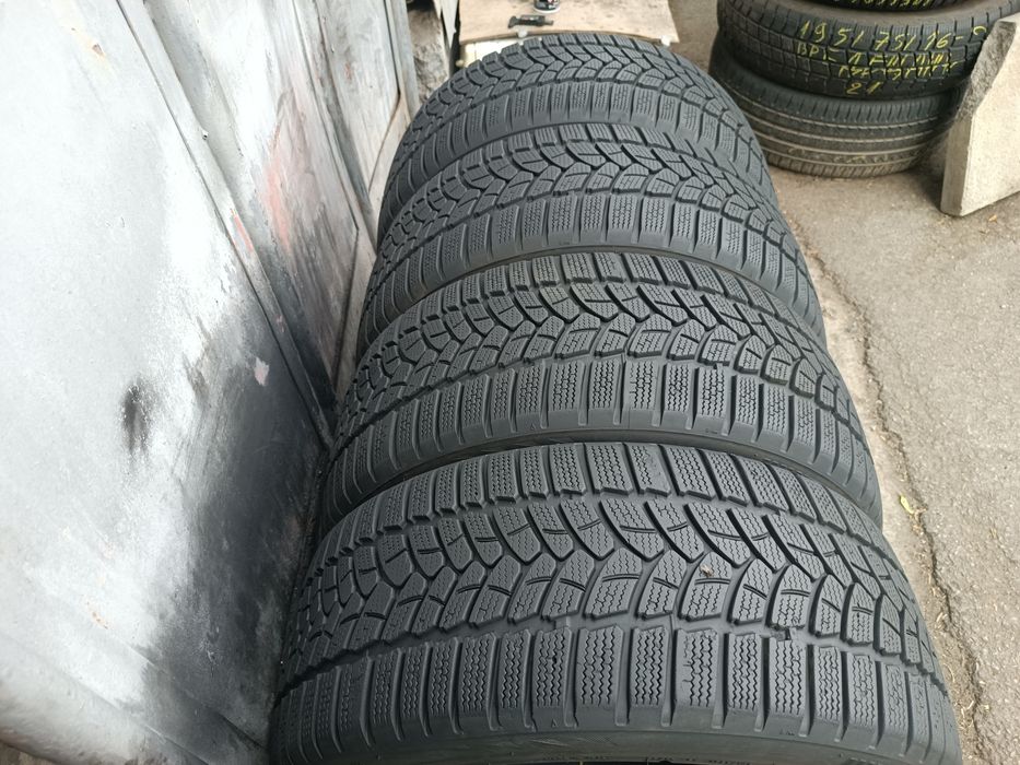 215/50/17 Firestone