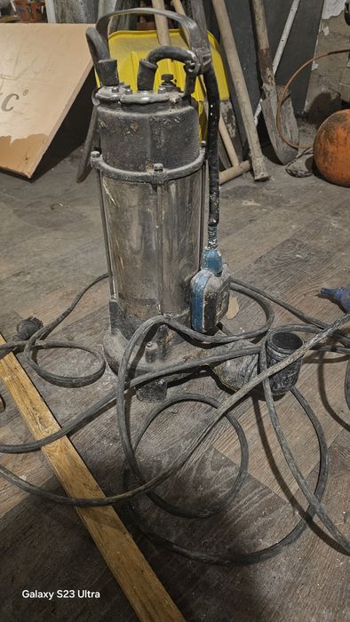 Пагружной насос..