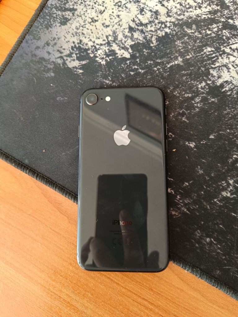 iPhone 8 64 гигабайта