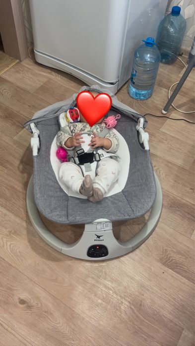 Продам детскую электро качель