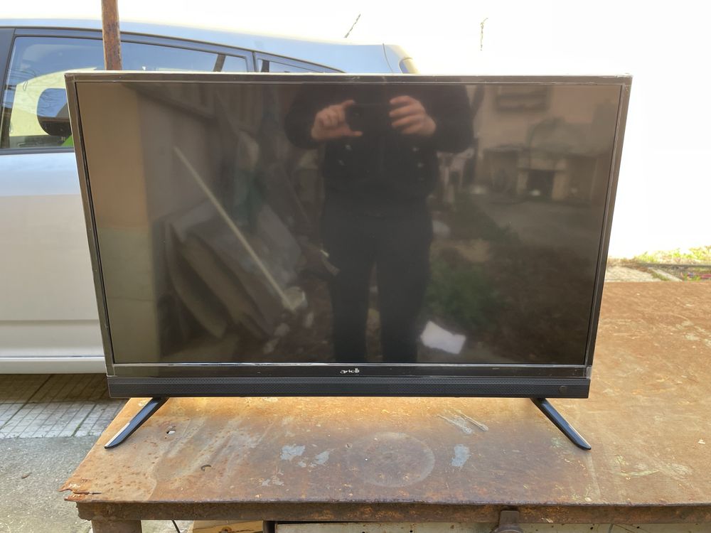 Телевизор Arielli 32 инча LED TV LED-32A6T2