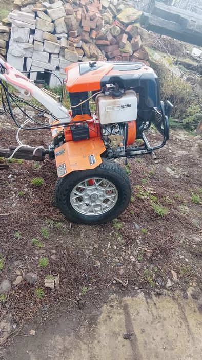 Vând motocultor 11 cai