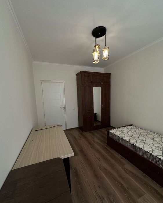 Ijaraga beriladigan uy Maxtunquli yangi domda 3 xonalik 750$