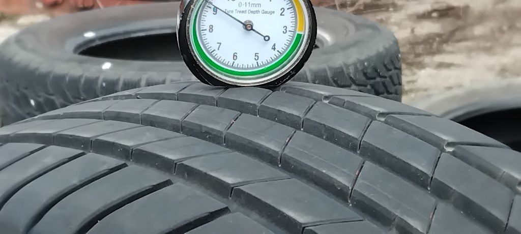 Гуми 195 65 15 Бриджстоун Bridgestone 2 броя. Нов внос. Не са нови!