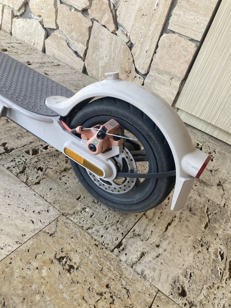 Trotineta Electrica Xiaomi Mi Electric Scooter 3