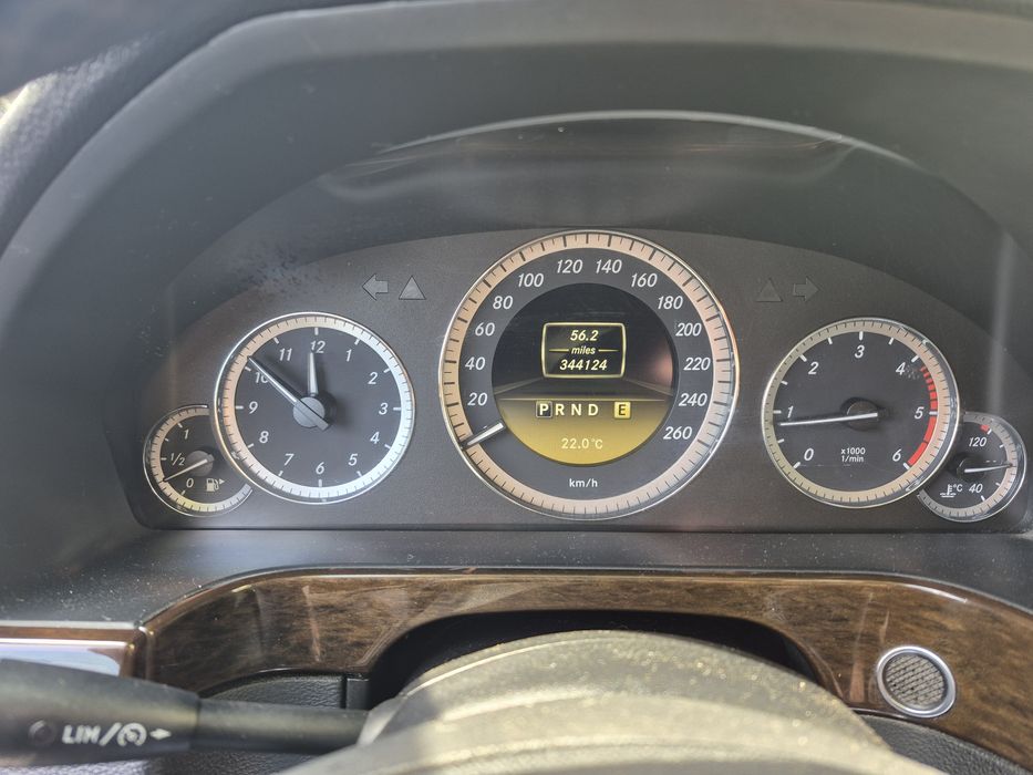 Mercedes E200 2011