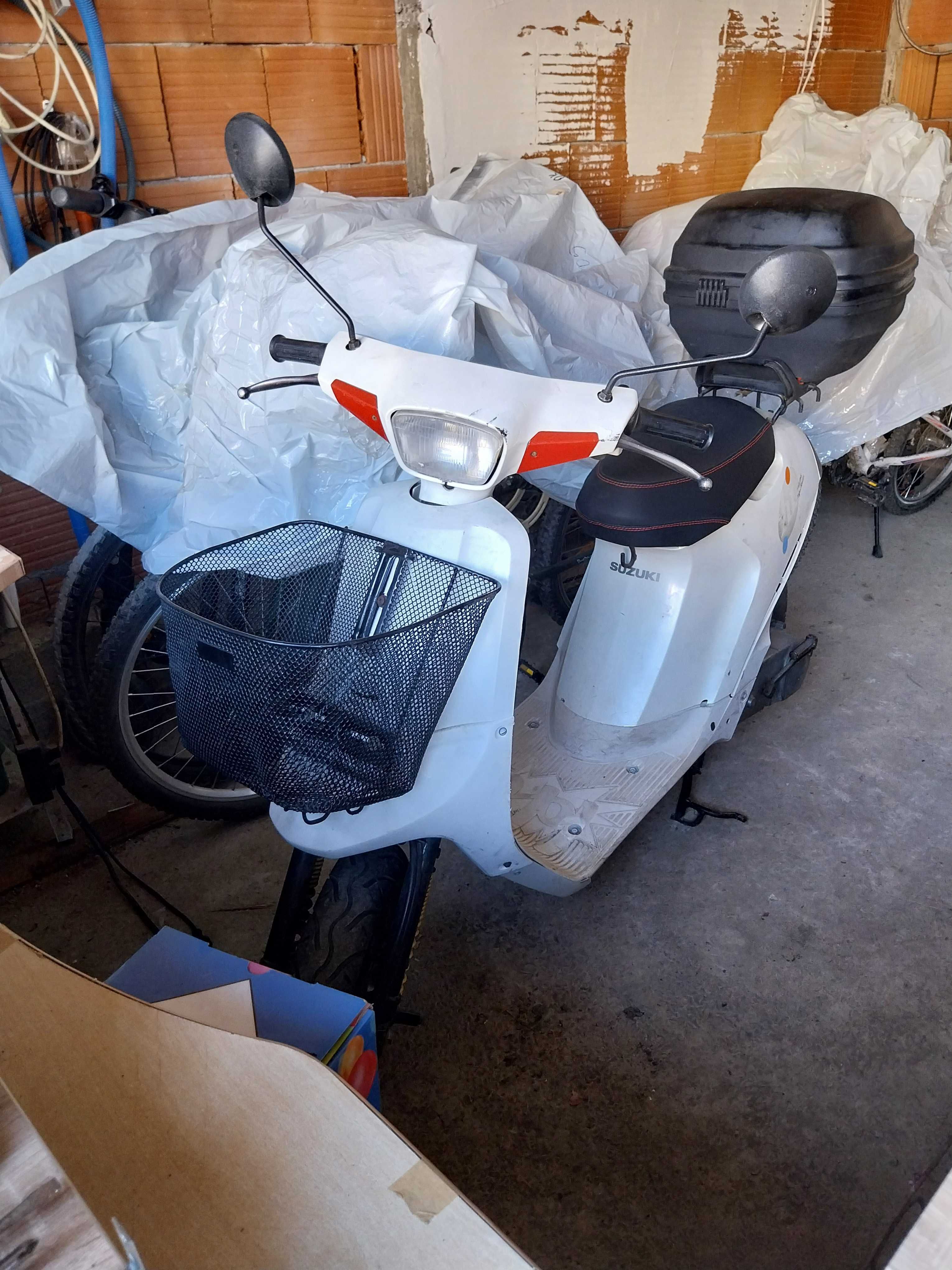 Скутер Suzuki Hi 50