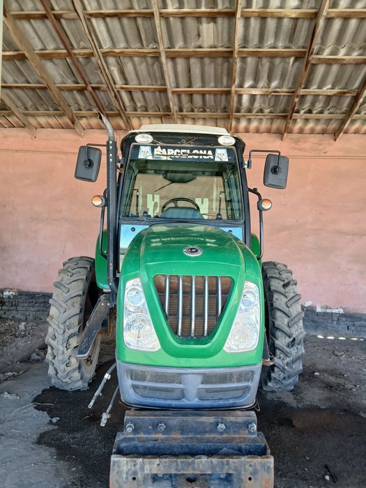 Трактор сотилади