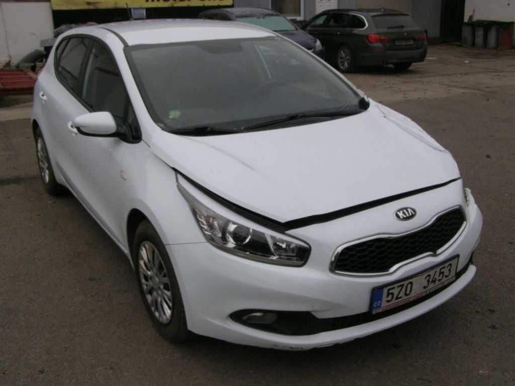 НА ЧАСТИ! Kia Ceed 1.4i 2013 - 2022 комби