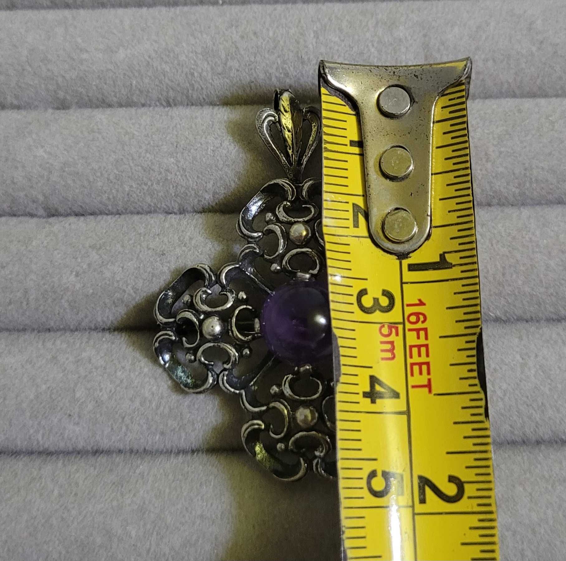Broșă/pandantiv vintage din argint cu ametist cabochon