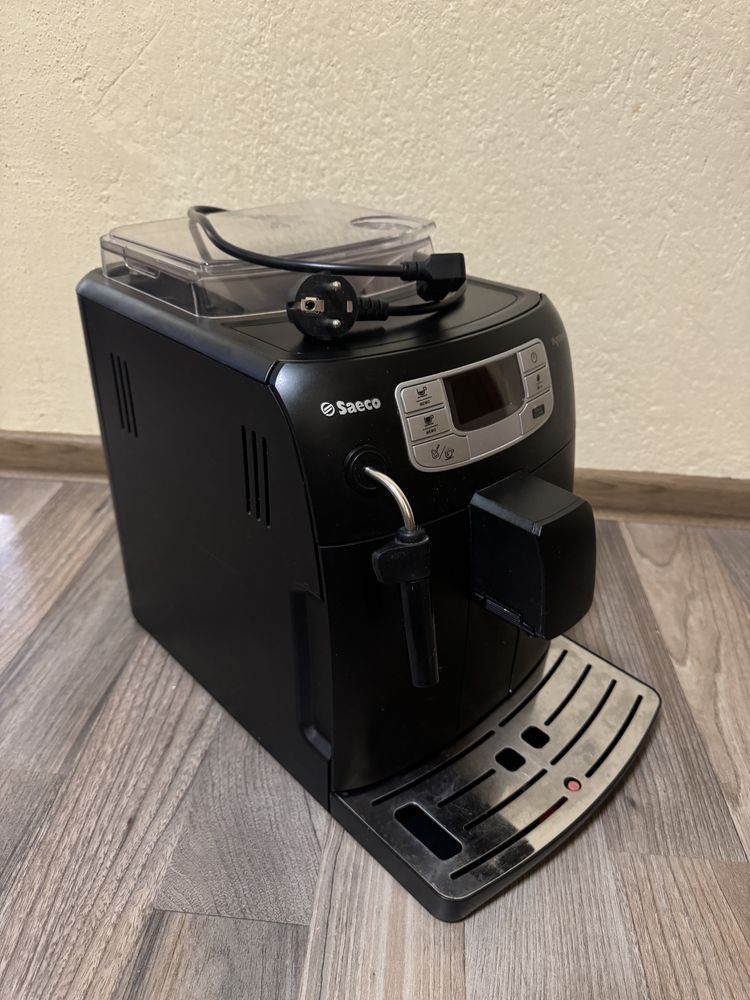 Кафе машина Philips Saeco Super-Automatic Espresso Machine HD8751/11