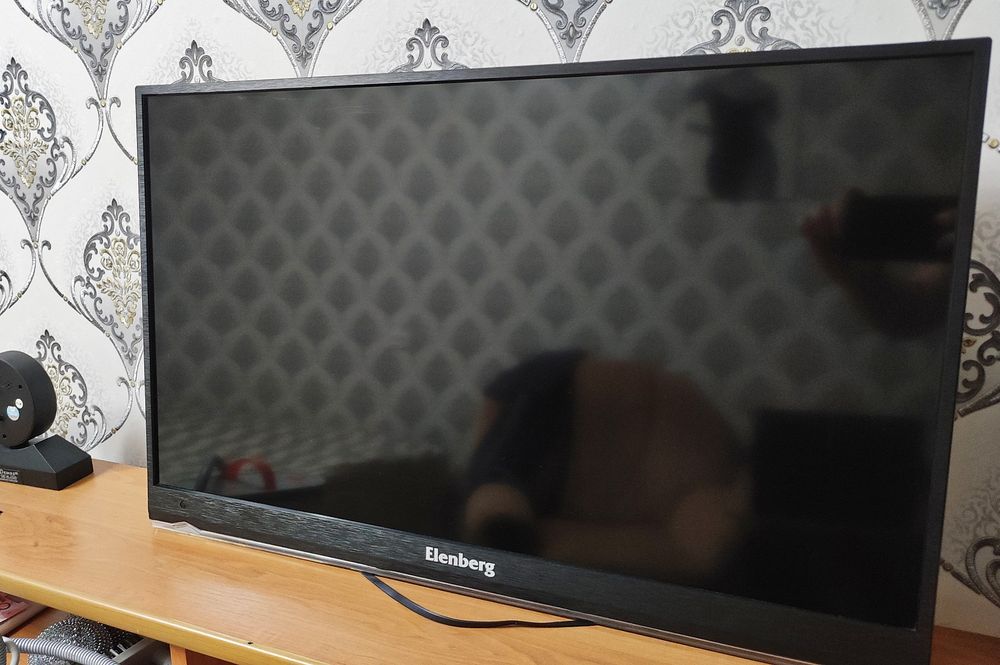 Телевизор Elenberg