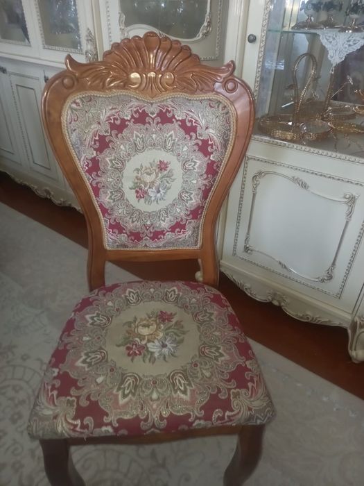 Стулья буу 18 штук в хорошем состоянии