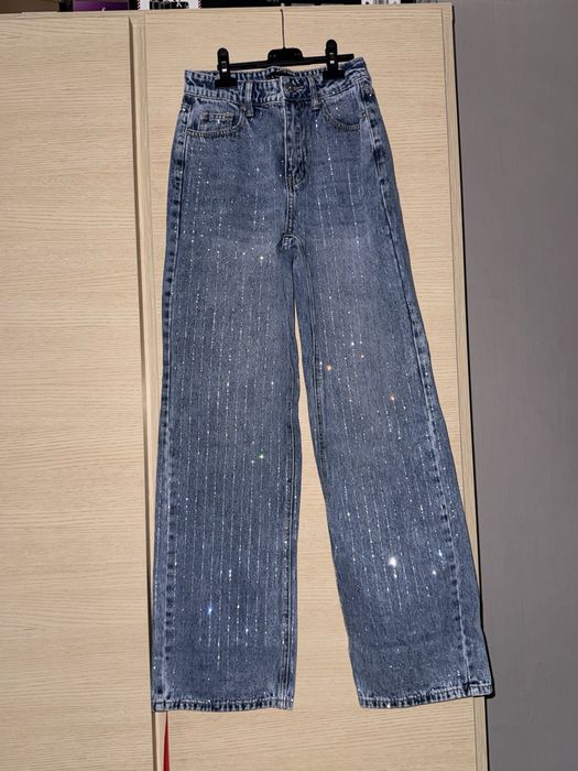 Дънки с камъчета