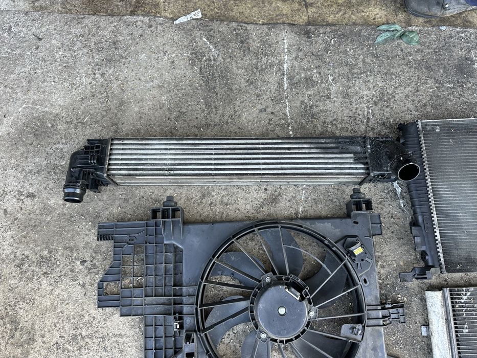 Перка,Воден,Климатичен,Интеркулер за Дачия Дъстър 1.5dci