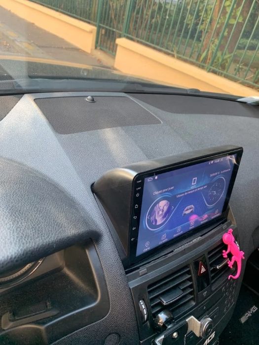 Navigatie Mercedes C Class W204 ( 2006 - 2012 ) , 4 GB RAM Garantie