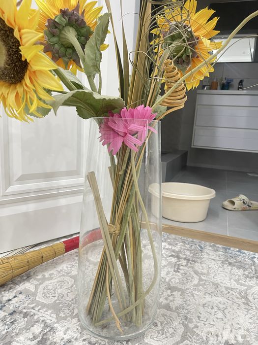 Ваза большая с цветами ( IKEA )