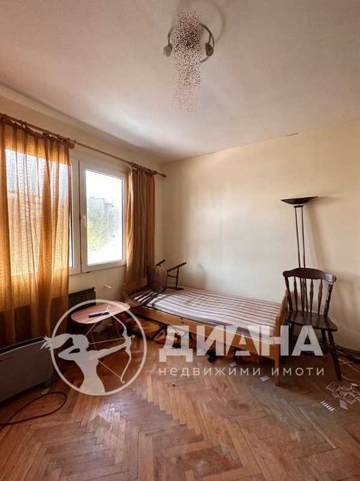 Продава се Четиристаен апартамент в Пловдив, Център - 140 кв.м за 1750 €/кв.м - Снимка #7