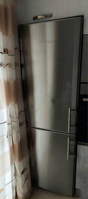 !СПЕШНО! Хладилник с фризер Liebherr
