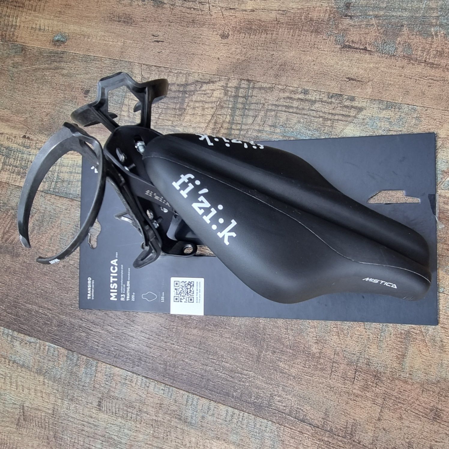 Продам седло Fizik mistica