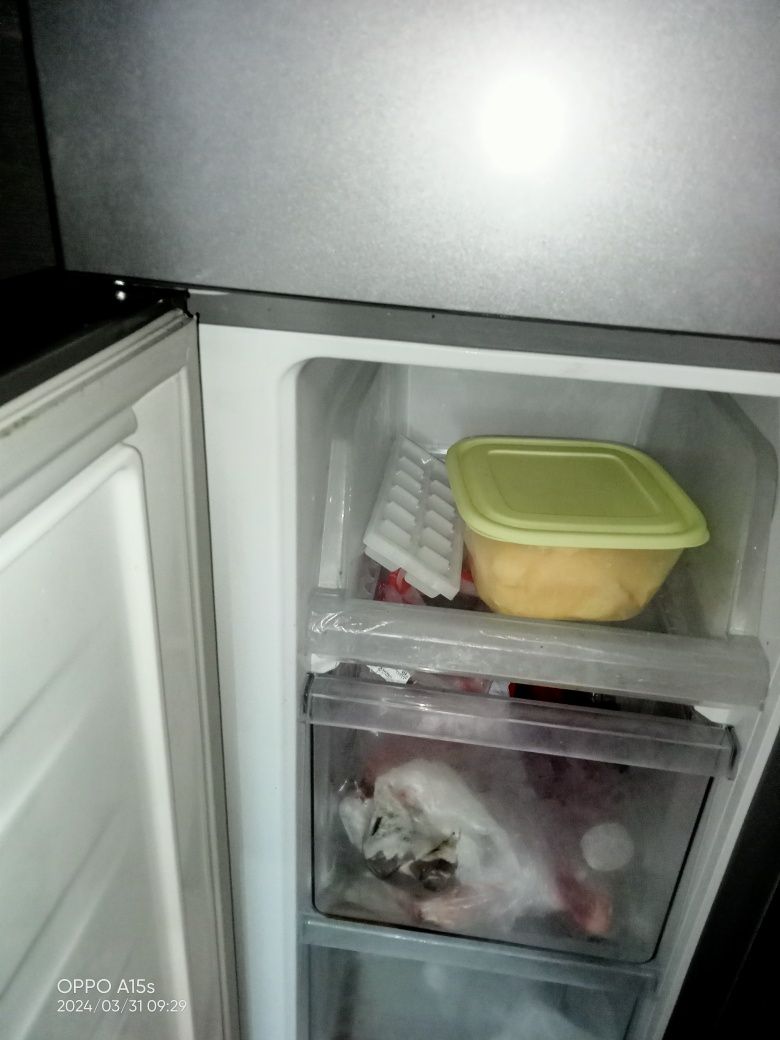 Продам холодильник хороший состояние