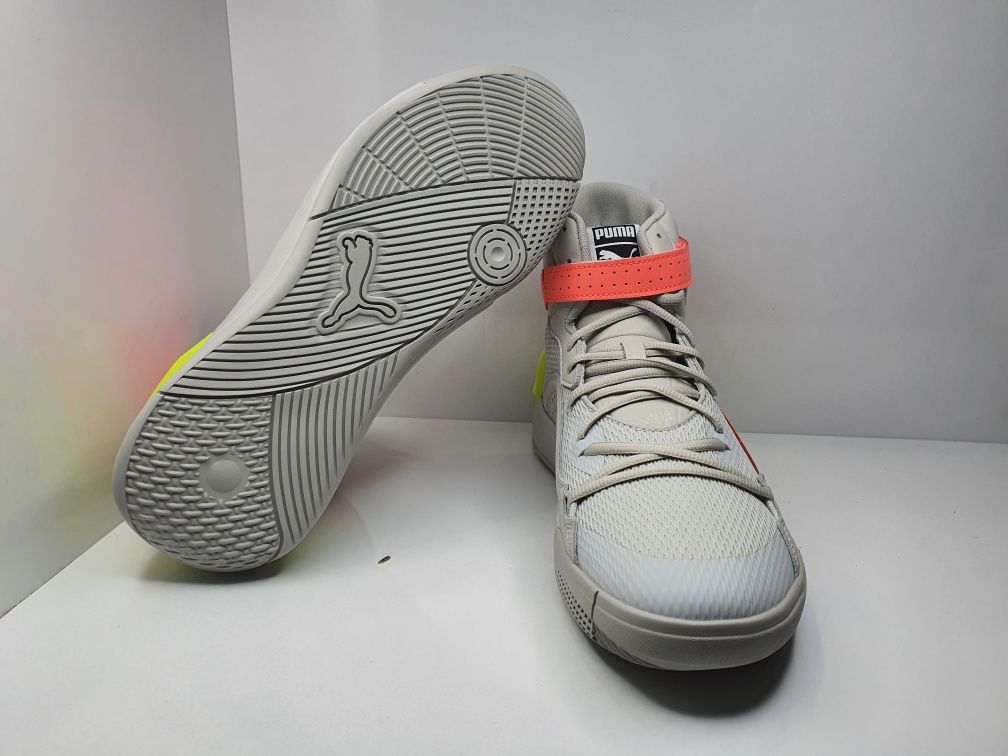 Кецове Puma SKY Modern

Чисто нови с кутия.

Размер 44 стелка 28.5 см.