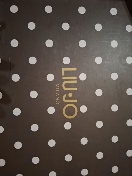 Liu jo сникърси 38 номер.