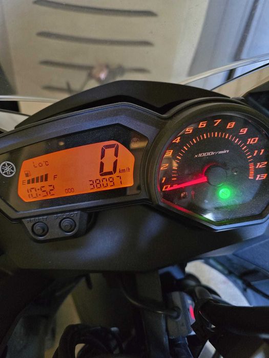 Yamaha XJ6 Diversion S 2009 | ABS | 600cc | 38.000 km | Top case