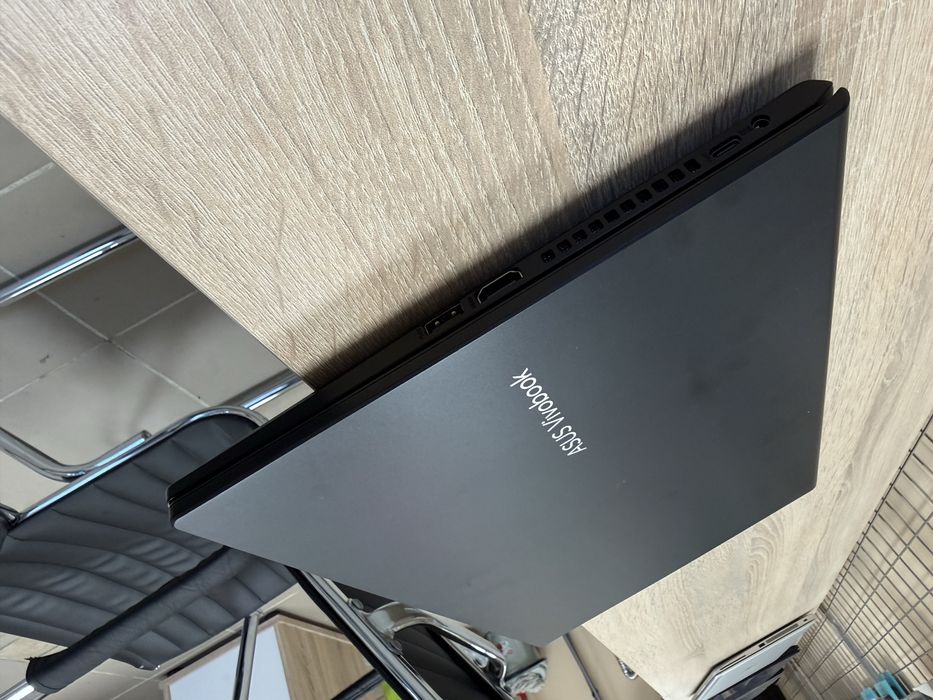 Лаптоп Asus Vivobook X1500E - 15,6”, i5, отличен