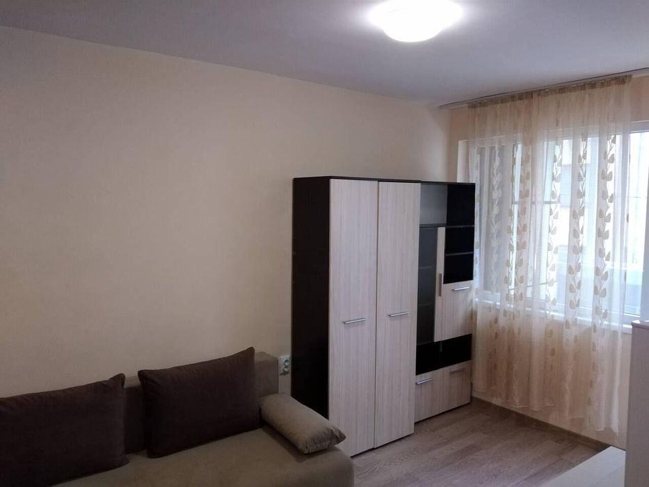 Дава се под наем Двустаен апартамент в Бургас, Възраждане - 55 кв.м за 331.5 € - Снимка #2