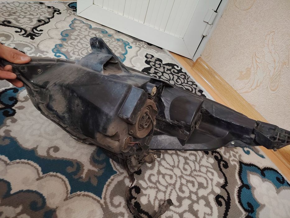 Spark uchun old faralari, bar