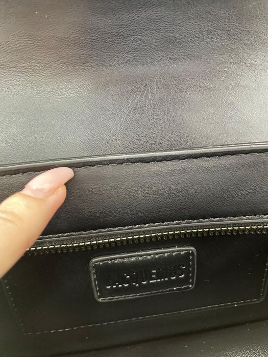 Geanta Miumiu cutie și săculeț