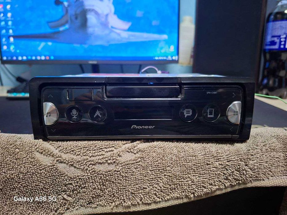 Продаётся автомагнитола PIONEER SPH-C10BT