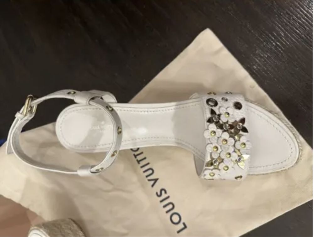 Sandale Louis Vuitton platforma mas 39.5 IT,autentici 100%  Noi Ocazie